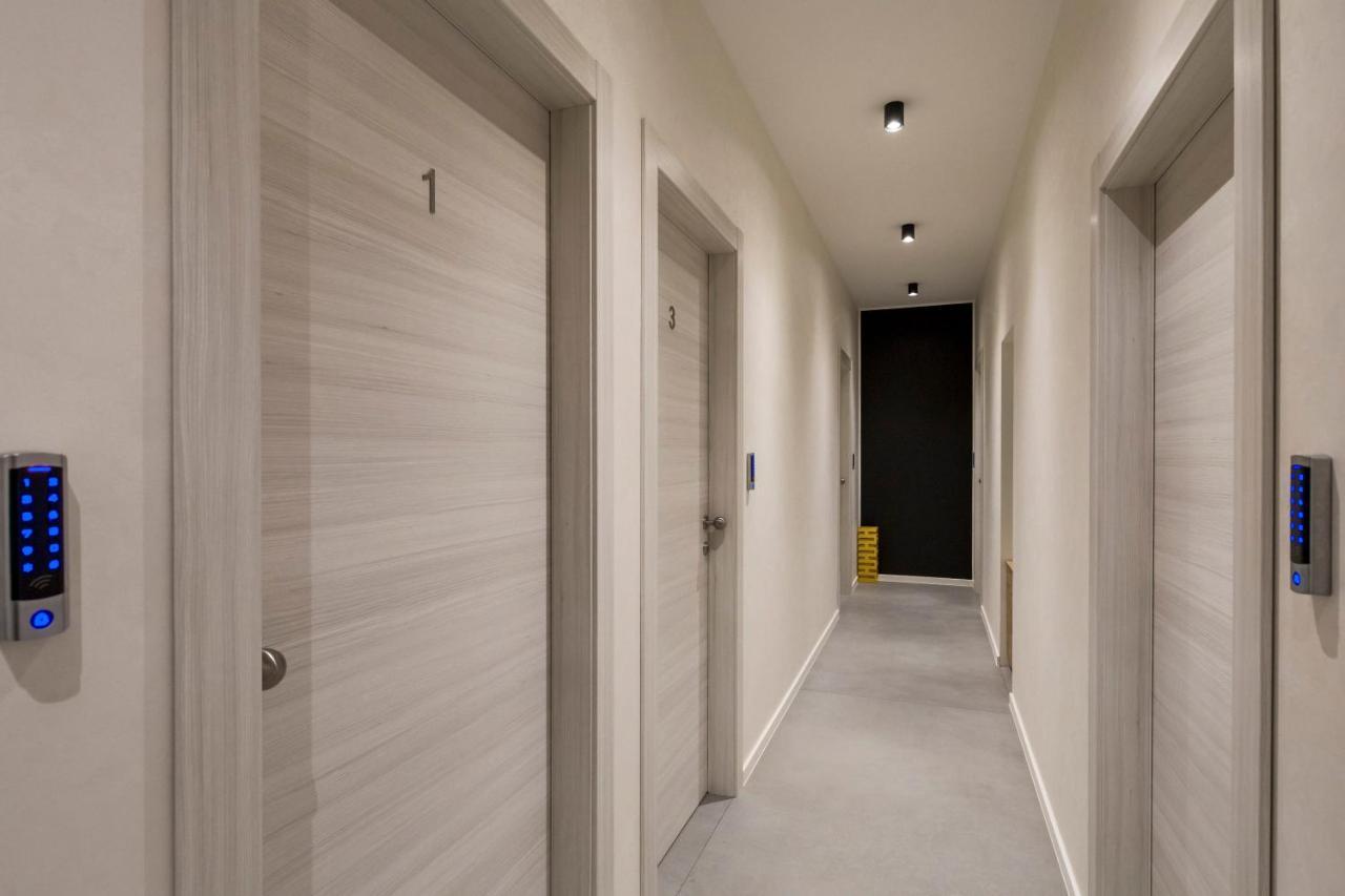 Deluxe Apartments & Rooms "In The Center" Рієка Екстер'єр фото
