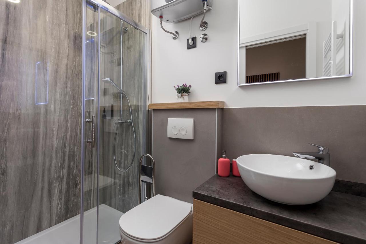 Deluxe Apartments & Rooms "In The Center" Рієка Екстер'єр фото